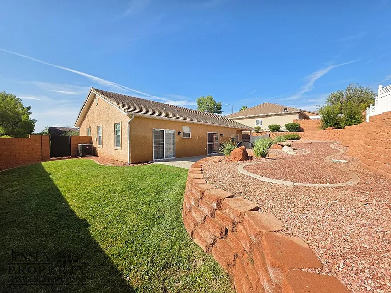 2055 E 180 South Cir — Photo 26