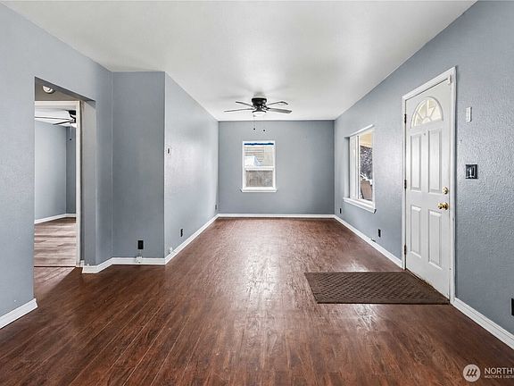4th image of 440 20th Avenue