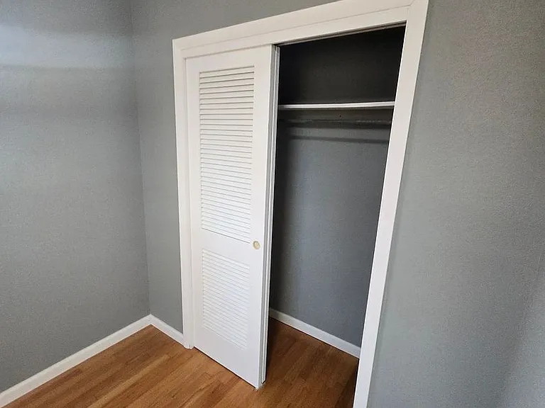 375 Fairfield Dr — Photo 11