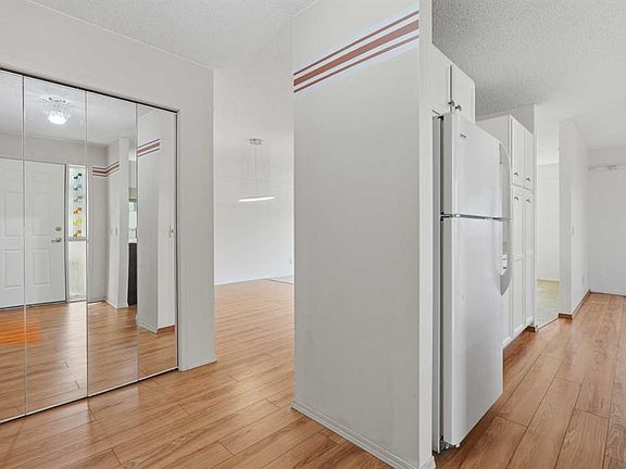 3rd image of 30 N Sandarac Cir NW