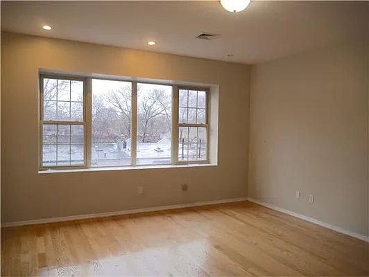 Rented by Avenue Sotheby's International Realty | media 25