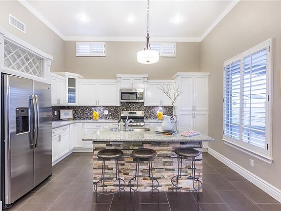 4th image of 2191 Enchanted Crest Dr