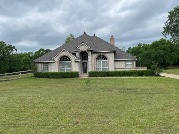 2909 Brook Ln, Sapulpa, OK 74066