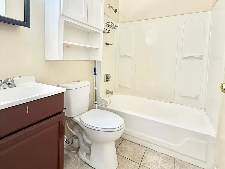 68 Sylvan Ave #A7 — Photo 3