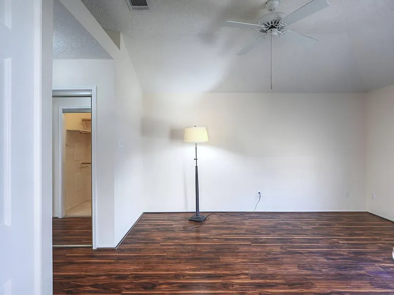 1226 Berrystone Trl — Photo 16