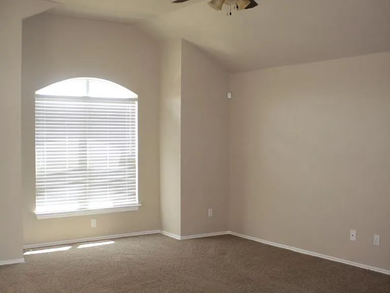 4707 SW Malcom Rd — Photo 2