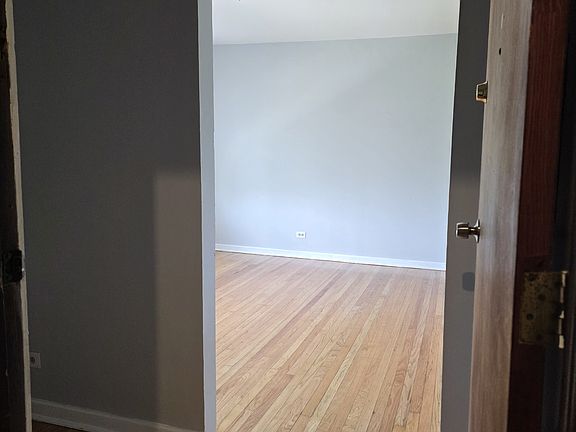 3rd image of 4315 W 15th St #3R