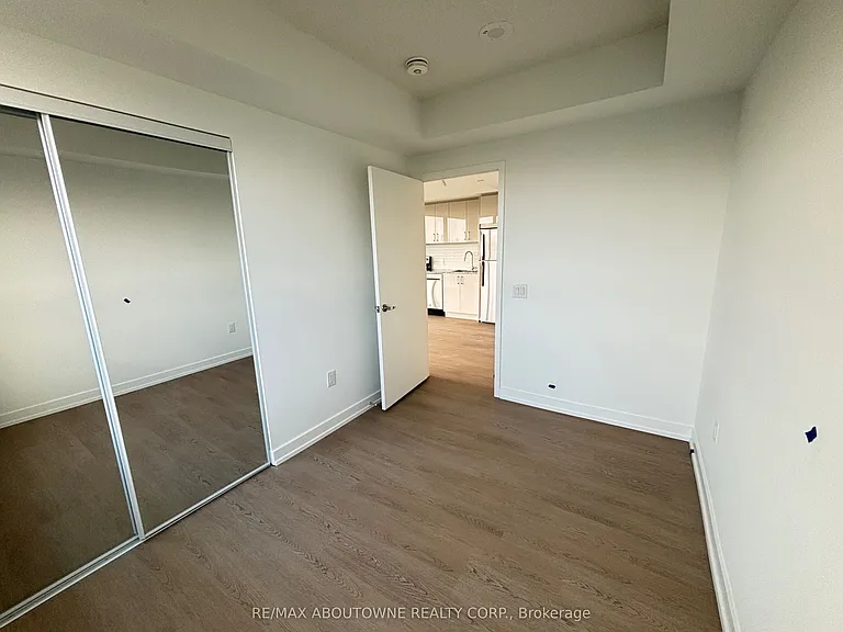 4010 Eglinton Ave W #1215 — Photo 11