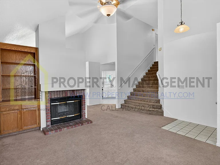 9013 Figtree Ct — Photo 7