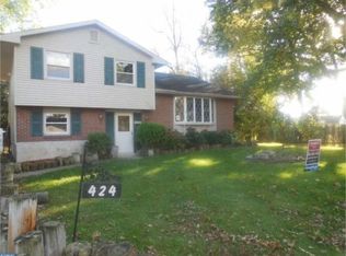424 Taylor Ct, Edgewater Park, NJ 08010
