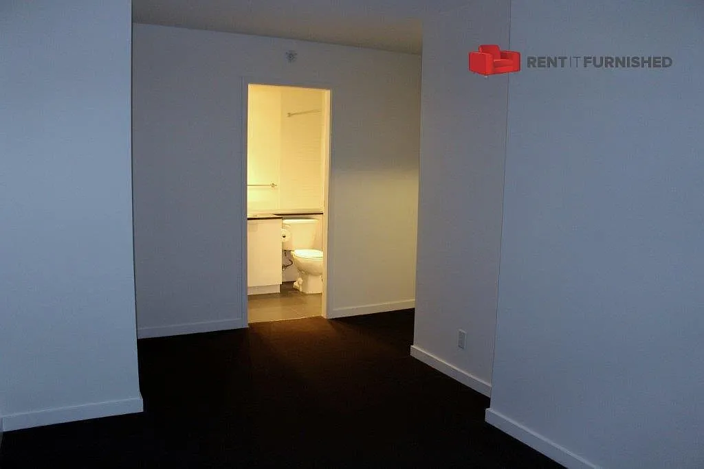 3 bed, 1560 sqft, $3,995 — Photo 4