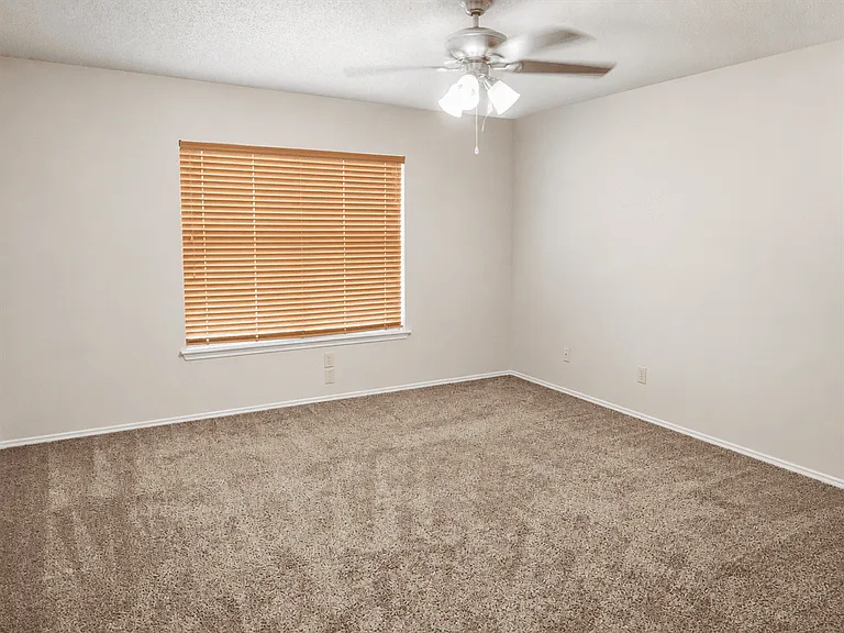 7334 Daulton Rdg — Photo 8