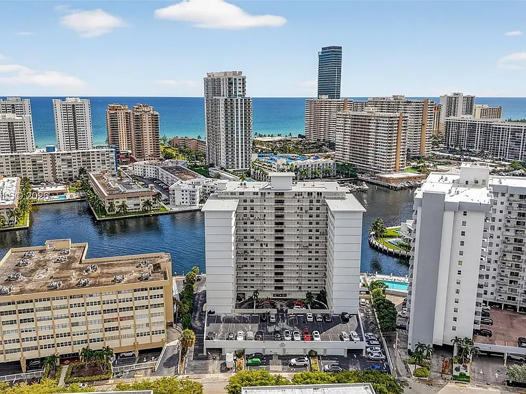 121 Golden Isles Dr #205 — Photo 64