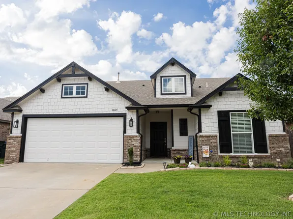 14605 E 111th Ct N, Owasso, OK 74055