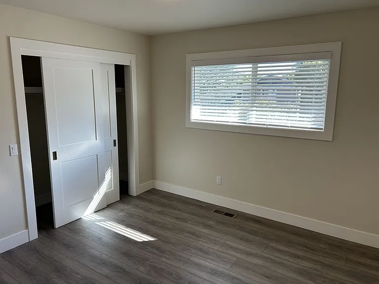 85 Jackson Dr — Photo 17