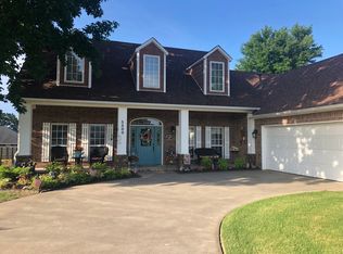 5800 Meadow Brook Dr, Fort Smith, AR 72916