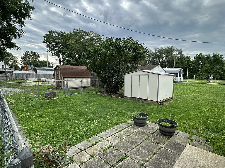 1518 Pearl St — Photo 1