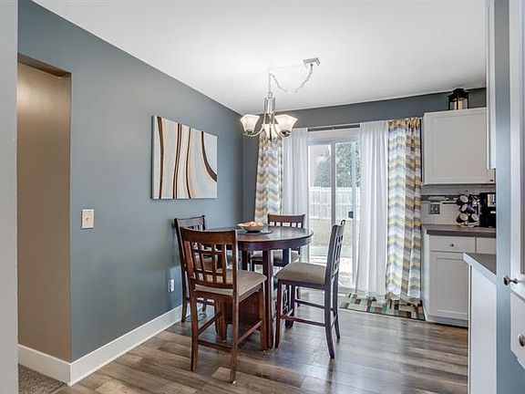 5th image of 4029 42nd St SW