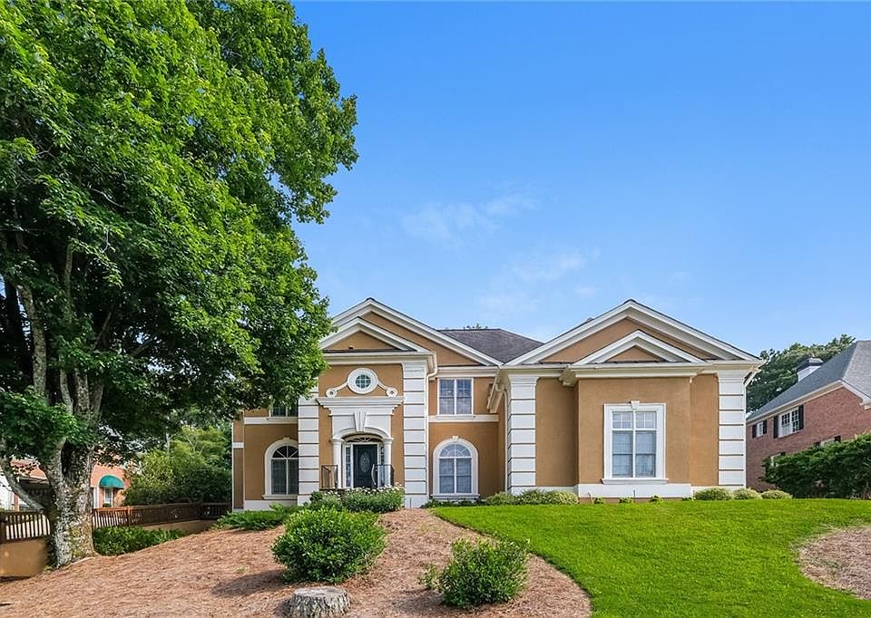 1st image of 505 Saint Regis Dr