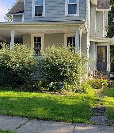 2nd image of 121 W Gibson St