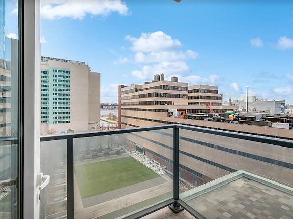 4th image of 605 W 42nd St APT 47T