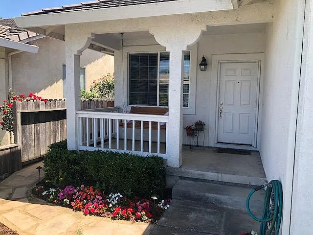 4 bed, 1585 sqft, $3,850 — Photo 4