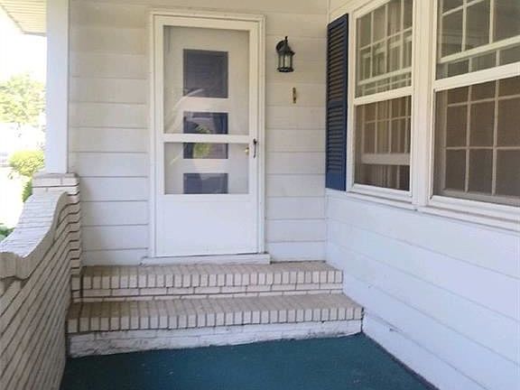 4th image of 1193 Hollyview Dr