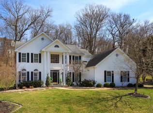 17721 Wilding Place Dr, Chesterfield, MO 63005