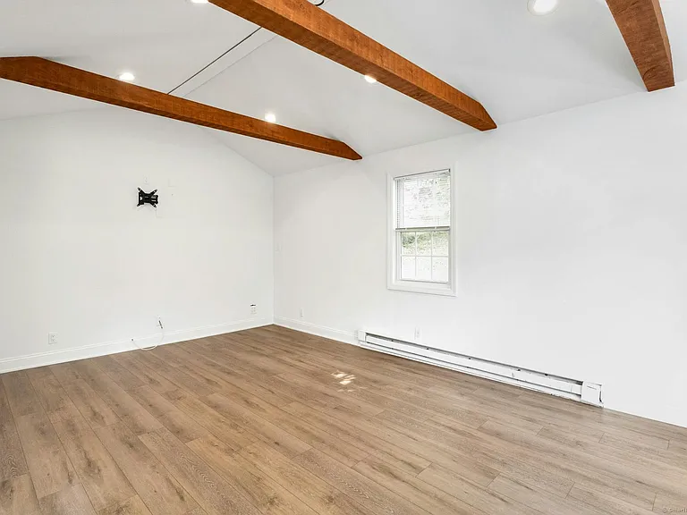 124 Minturn Pl — Photo 8