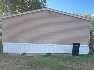 604 W 2nd St, El Campo, TX 77437