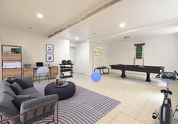 4th image of 47 W 86th St