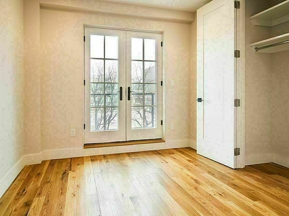 3rd image of 236 N 11th St #4AA
