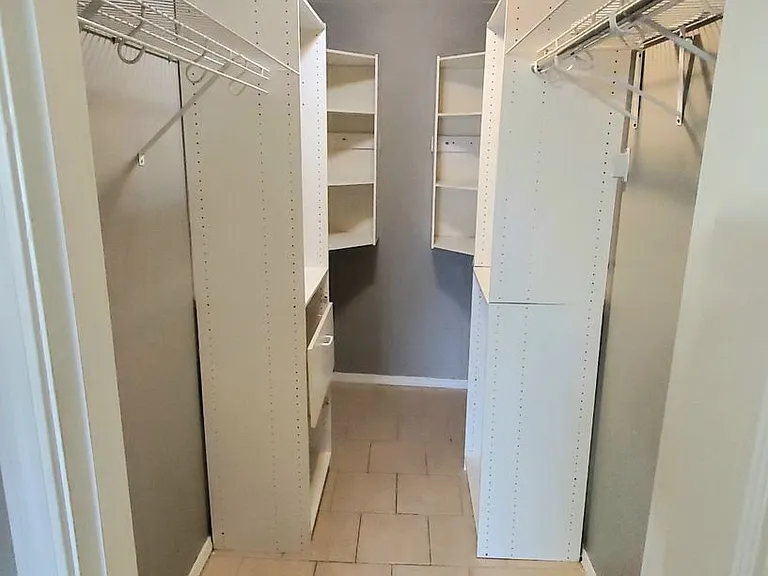2601 S Glenn Ave — Photo 14