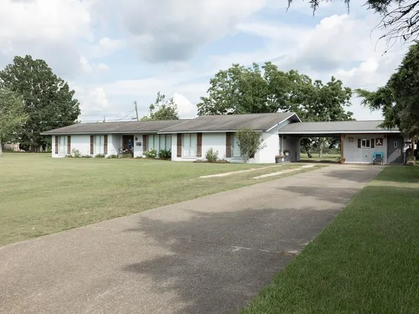 501 Cable St, Headland, AL 36345