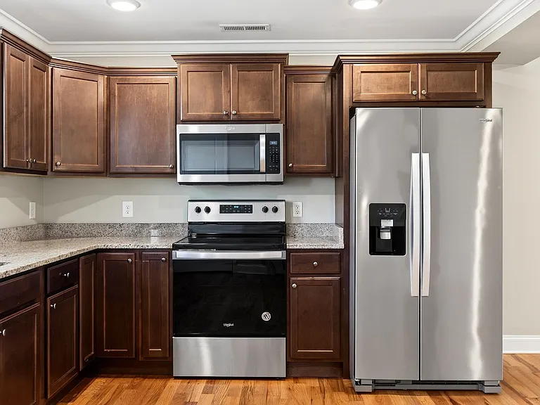 2297 Shady Ln NE — Photo 13