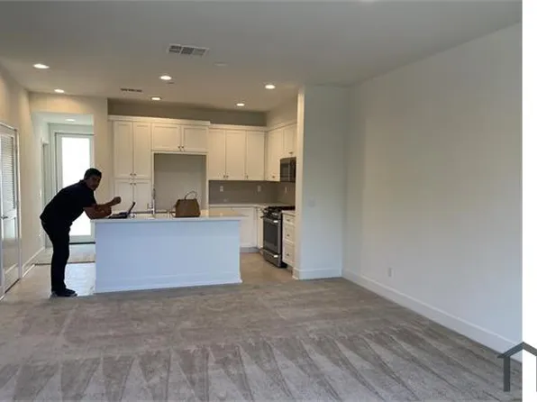 2170 Birch Rd #113, Chula Vista, CA 91915