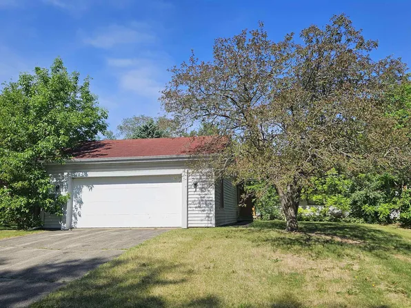 2902 Hanford Dr, Rockford, IL 61114