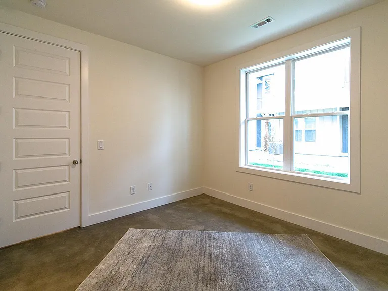 701 James Ave — Photo 21