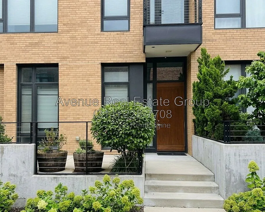4101 Laclede Ave #108