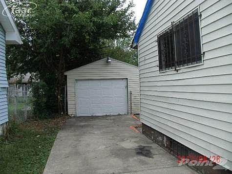 2nd image of 629 W York Ave