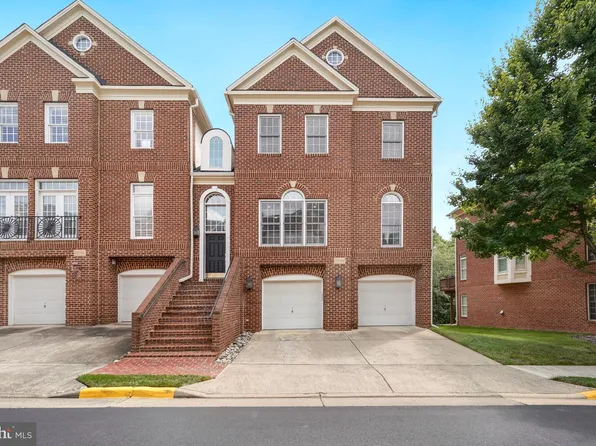 20366 Fallsway Ter, Sterling, VA 20165