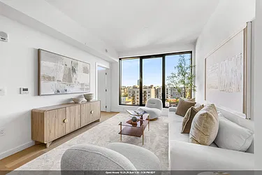 387 8th Street, #5C