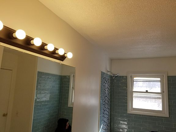 4th image of 176 Grady Dr