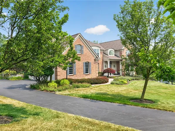 18 Sunrise Park, Pittsford, NY 14534