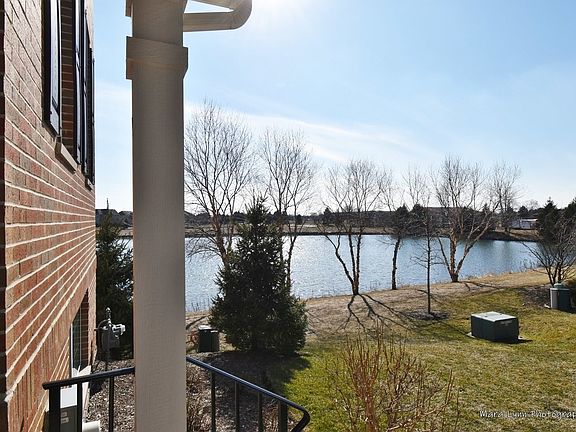 5th image of 257 Lakeshore Dr #257