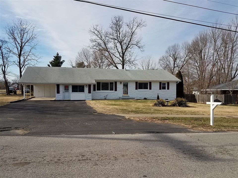 1st image of 689 S Woodland Dr