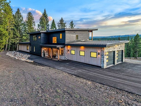 3rd image of 140 Rising Bear Rd