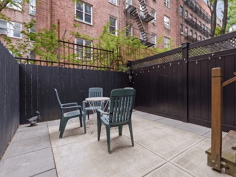 426 E 73rd St #1RW — Photo 6