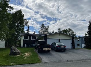4232 Pinnacle Cir, Anchorage, AK 99504