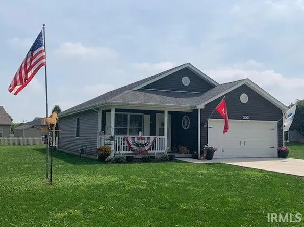 302 S 3rd St, Flora, IN 46929